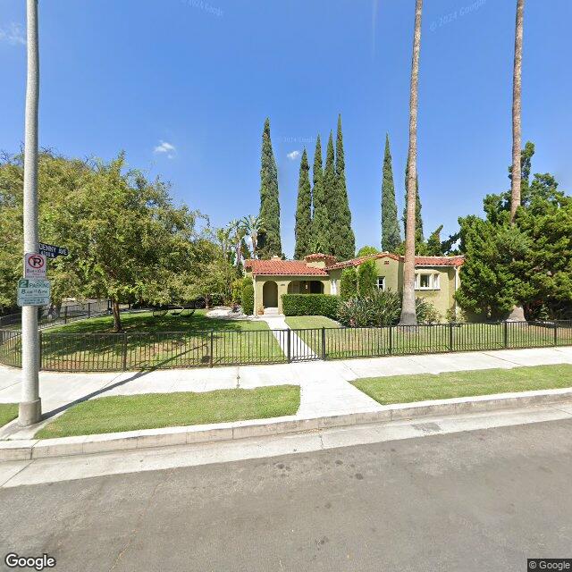 photo of 10735 VALLEY SPRING LN LOS ANGELES CA 91602