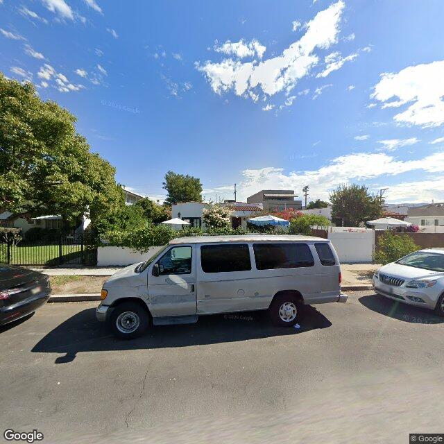 photo of 5516 WILLOWCREST AVE LOS ANGELES CA 91601