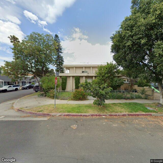 photo of 5705 WILLOWCREST AVE LOS ANGELES CA 91601