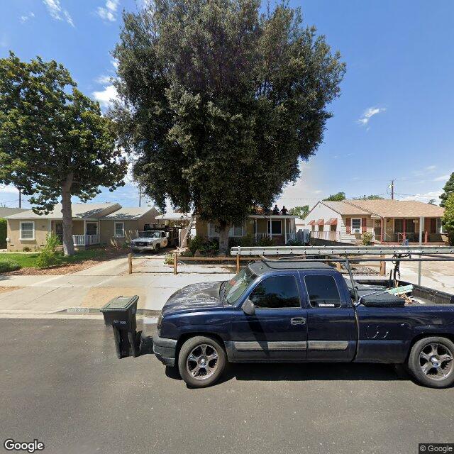 photo of 2221 N VALLEY ST BURBANK CA 91505