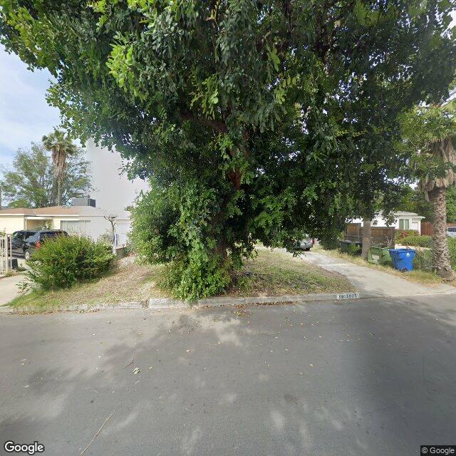 photo of 5835 SATSUMA AVE LOS ANGELES CA 91601
