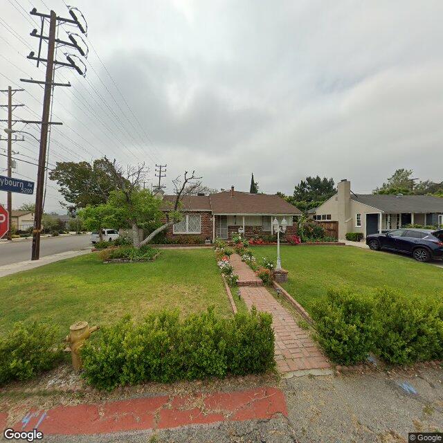 photo of 10322 WEDDINGTON ST LOS ANGELES CA 91601