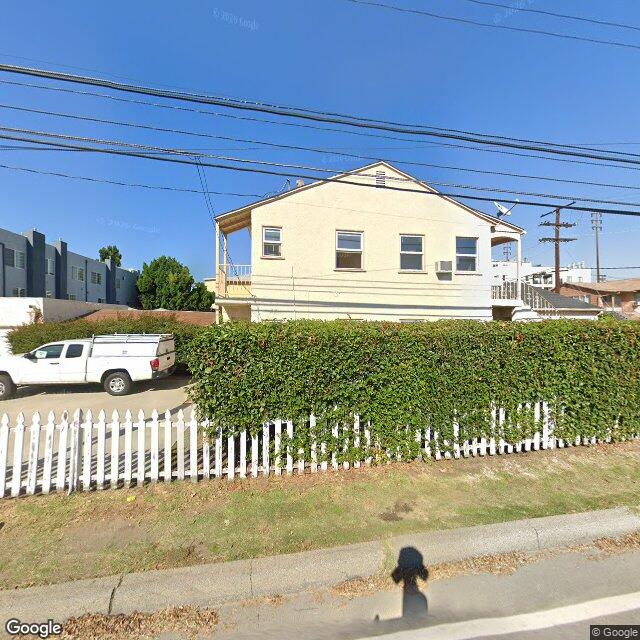 photo of 4401 ENSIGN AVE LOS ANGELES CA 91602