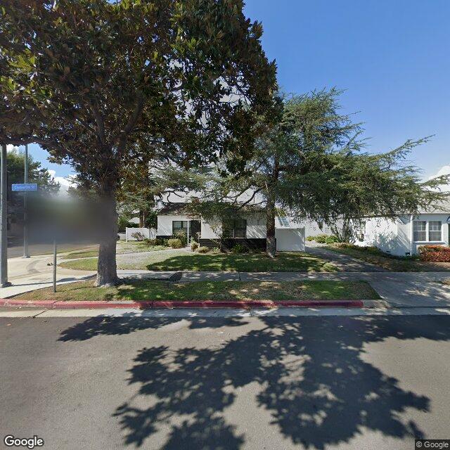 photo of 10123 CAMARILLO ST LOS ANGELES CA 91602