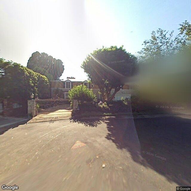 photo of 4724 SANCOLA AVE LOS ANGELES CA 91602
