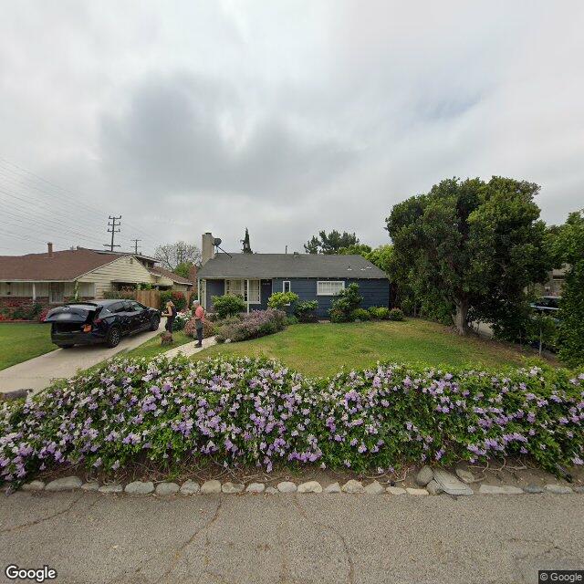 photo of 10326 WEDDINGTON ST LOS ANGELES CA 91601