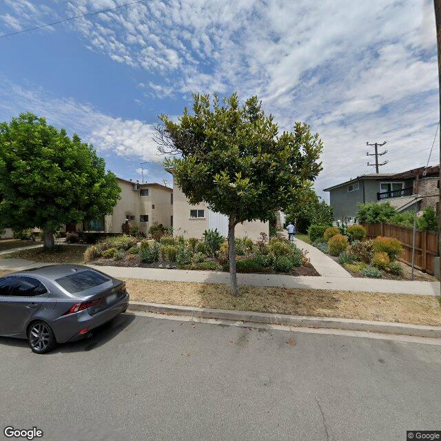 photo of 10407 CHANDLER BLVD LOS ANGELES CA 91601