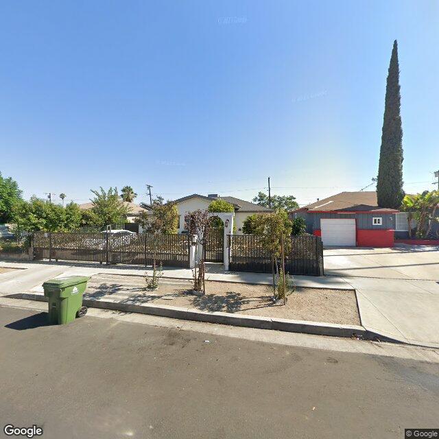 photo of 10818 LULL ST LOS ANGELES CA 91352