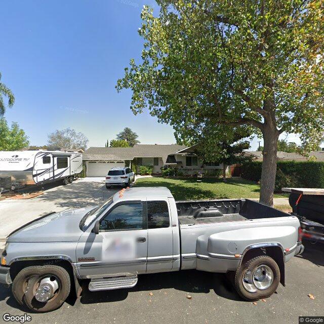 photo of 7908 MOORCROFT AVE LOS ANGELES CA 91304