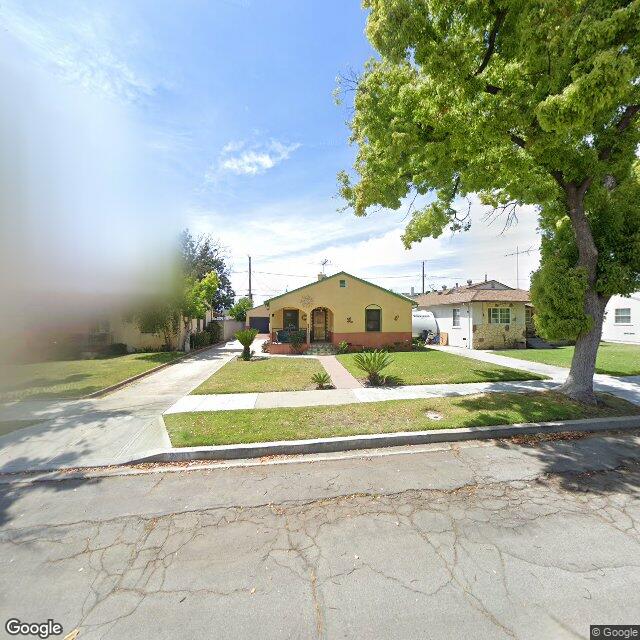 photo of 2021 N ROSE ST BURBANK CA 91505