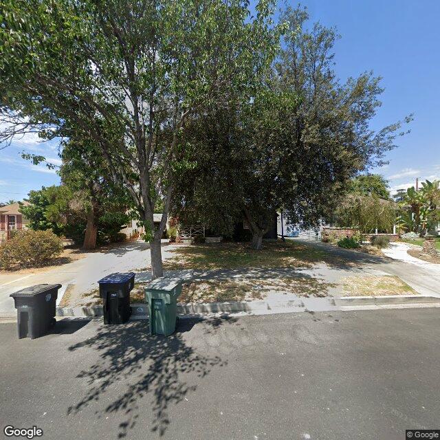 photo of 2229 N VALLEY ST BURBANK CA 91505