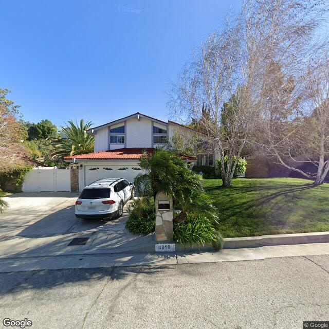 photo of 8910 MOORCROFT AVE LOS ANGELES CA 91304