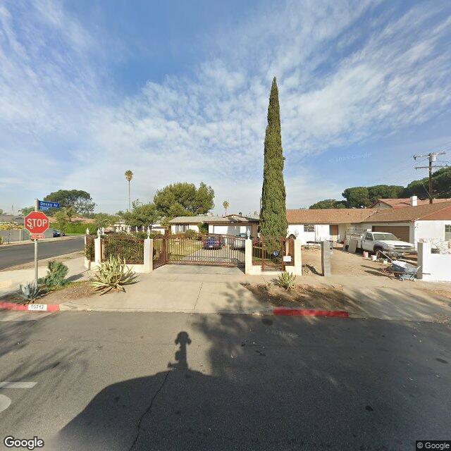 photo of 10717 CANTLAY ST LOS ANGELES CA 91352