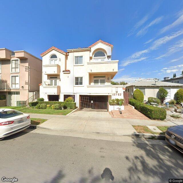 photo of 10753 BLIX ST LOS ANGELES CA 91602