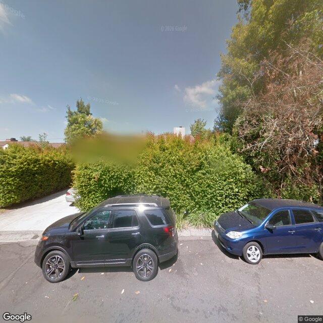 photo of 4741 ARCOLA AVE LOS ANGELES CA 91602