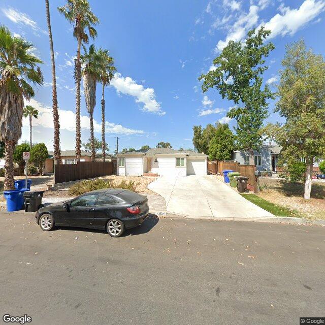 photo of 5841 SATSUMA AVE LOS ANGELES CA 91601