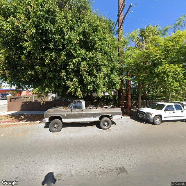 photo of 10541 CHANDLER BLVD LOS ANGELES CA 91601