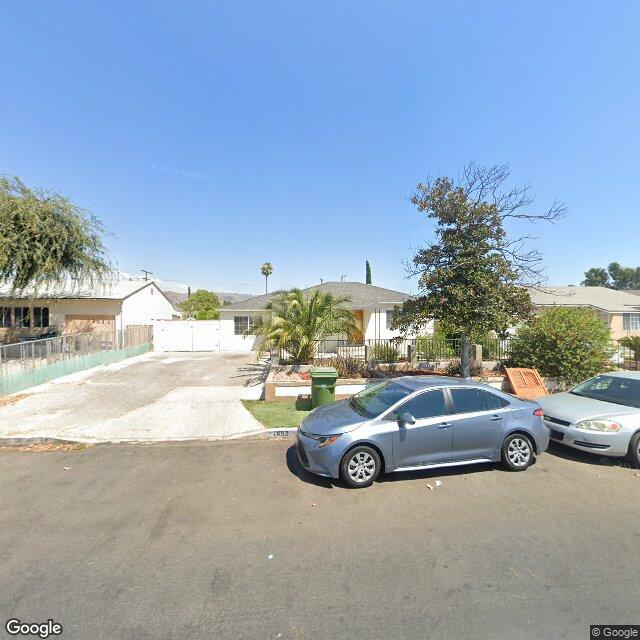 photo of 7462 SATSUMA AVE LOS ANGELES CA 91352