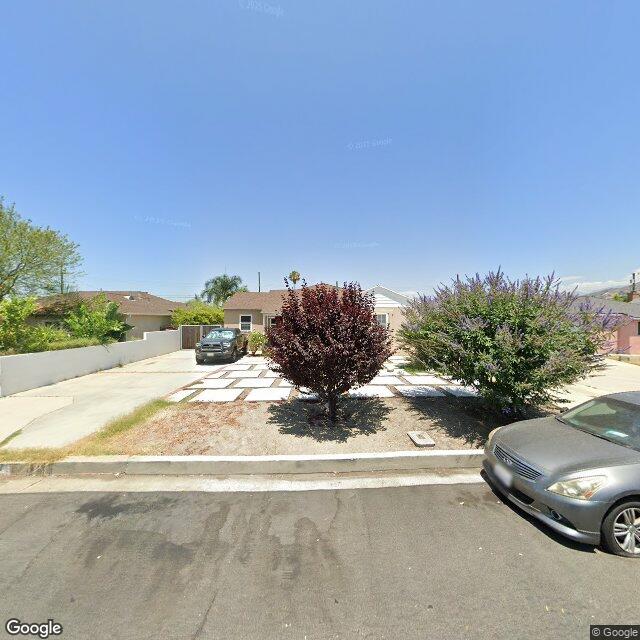 photo of 10727 LULL ST LOS ANGELES CA 91352