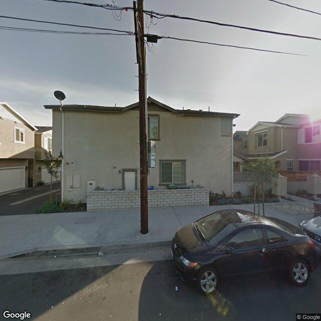 photo of 10952 KITTRIDGE ST NORTH HOLLYWOOD CA 91606
