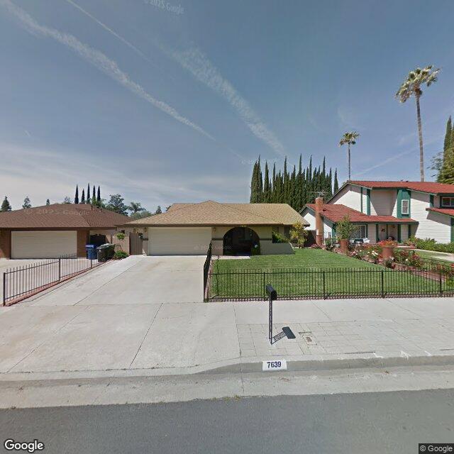 photo of 7639 FAUST AVE LOS ANGELES CA 91304