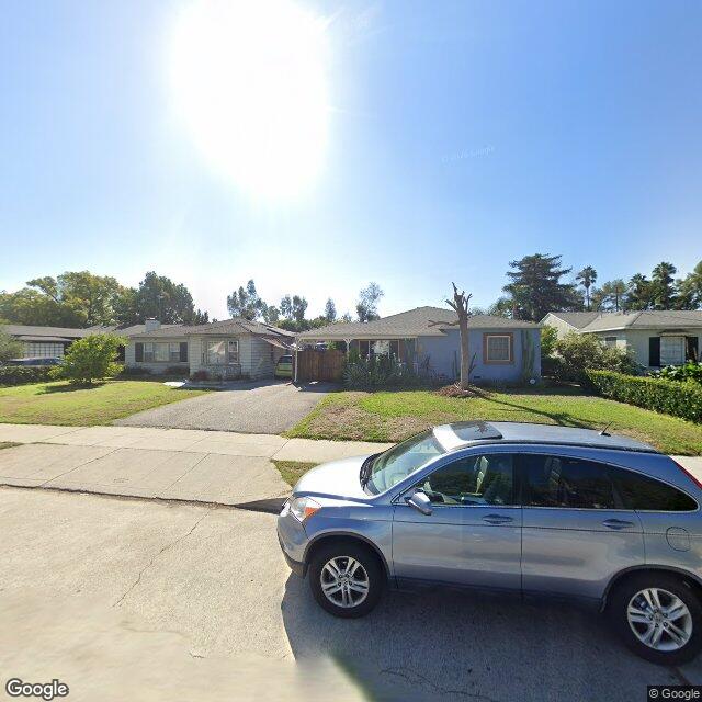 photo of 11122 LANDALE ST LOS ANGELES CA 91602