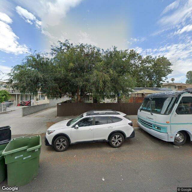 photo of 5713 WILLOWCREST AVE LOS ANGELES CA 91601