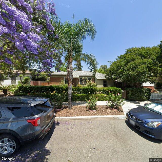 photo of 10465 CHANDLER BLVD LOS ANGELES CA 91601