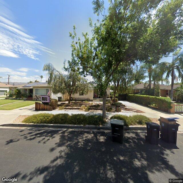 photo of 2220 N VALLEY ST BURBANK CA 91505