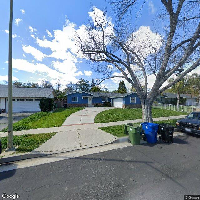 photo of 8127 MOORCROFT AVE LOS ANGELES CA 91304