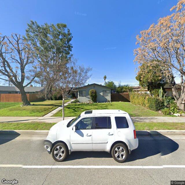 photo of 7821 FALLBROOK AVE LOS ANGELES CA 91304