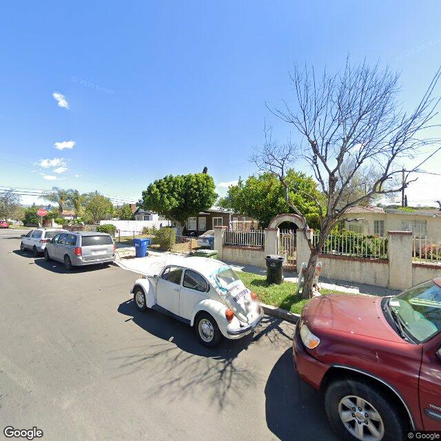 photo of 7354 SATSUMA AVE LOS ANGELES CA 91352