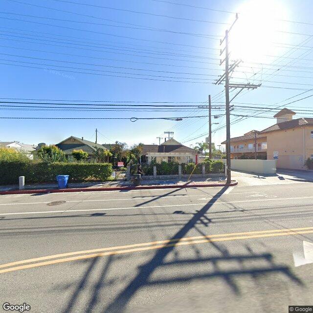 photo of 10944 OXNARD ST LOS ANGELES CA 91606