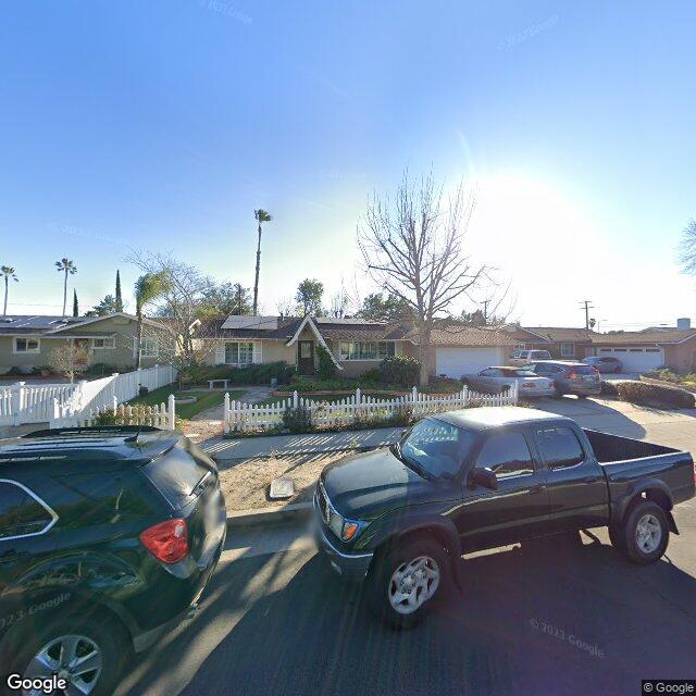 photo of 7852 GLADE AVE LOS ANGELES CA 91304