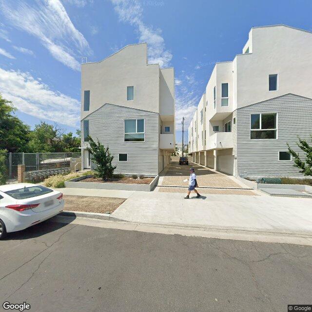 photo of 10921 OTSEGO ST LOS ANGELES CA 91601