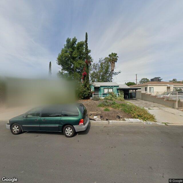 photo of 5825 SATSUMA AVE LOS ANGELES CA 91601