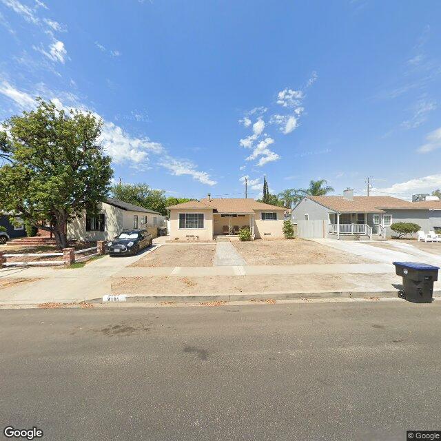 photo of 2101 N EVERGREEN ST BURBANK CA 91505