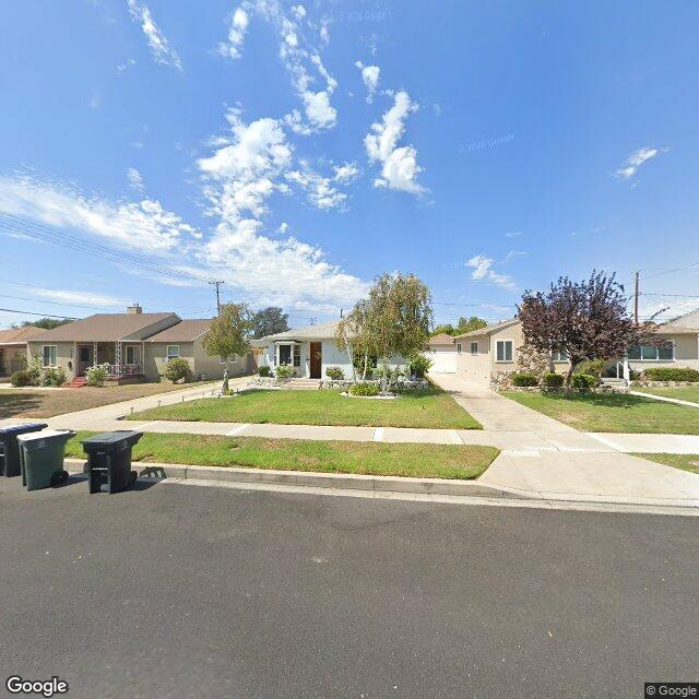 photo of 2113 N VALLEY ST BURBANK CA 91505