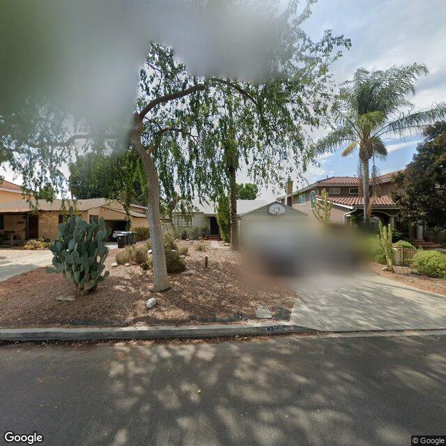 photo of 4935 ARCOLA AVE LOS ANGELES CA 91601