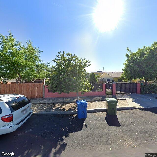 photo of 10664 COHASSET ST LOS ANGELES CA 91352