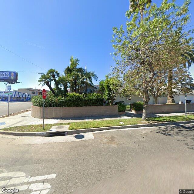 photo of 2105 N DYMOND ST BURBANK CA 91505