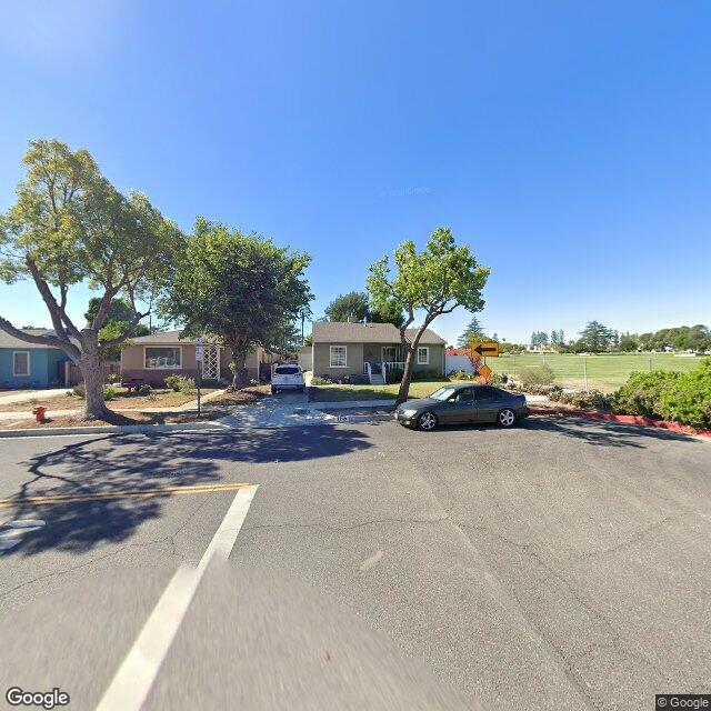 photo of 2249 N DYMOND ST BURBANK CA 91505