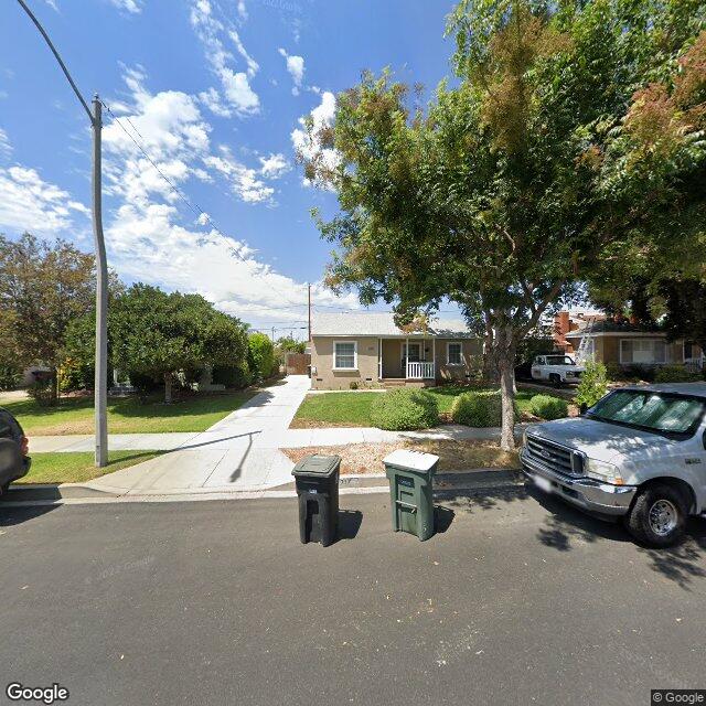 photo of 2217 N VALLEY ST BURBANK CA 91505