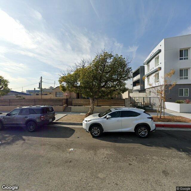 photo of 6323 CLYBOURN AVE LOS ANGELES CA 91606