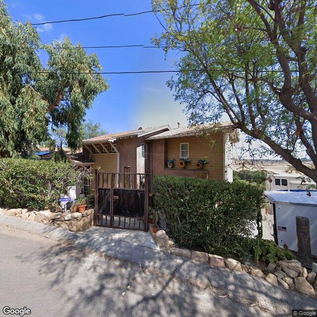 photo of 8752 CHATLAKE DR LOS ANGELES CA 91304