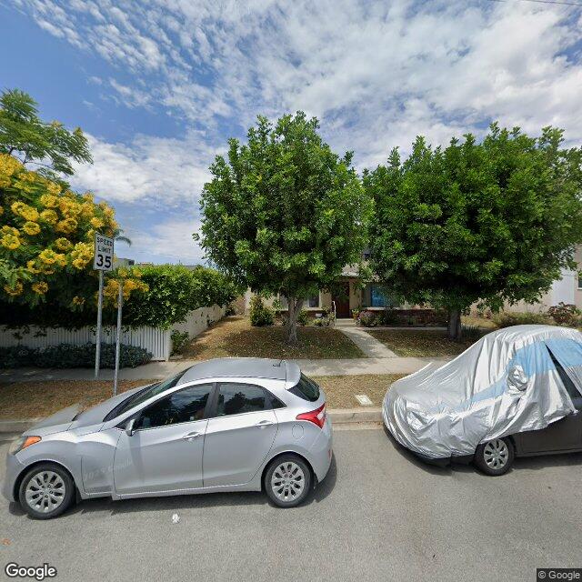 photo of 10413 CHANDLER BLVD APT 000B LOS ANGELES CA 91601