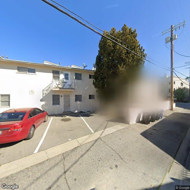 photo of 10737 BLOOMFIELD ST LOS ANGELES CA 91602