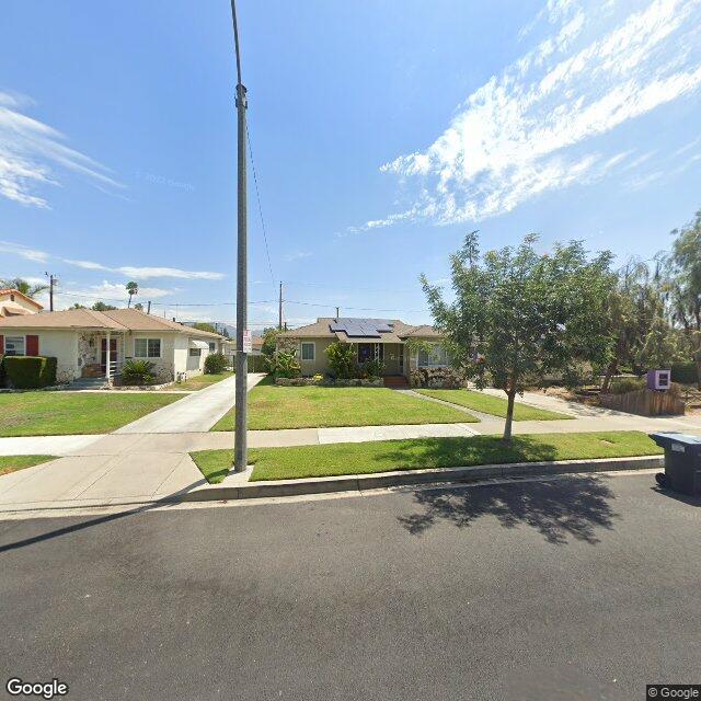 photo of 2224 N VALLEY ST BURBANK CA 91505