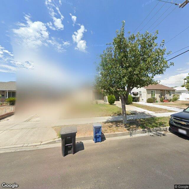 photo of 2105 N VALLEY ST BURBANK CA 91505