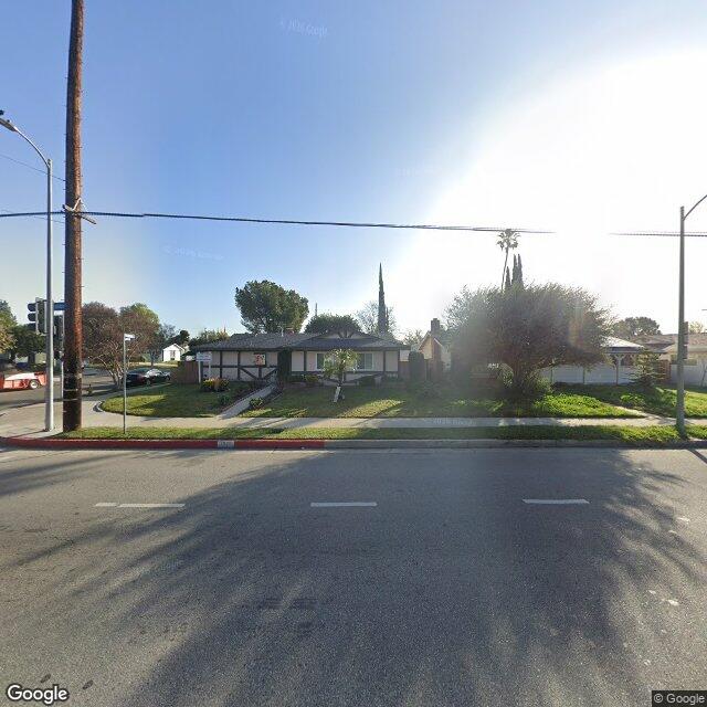 photo of 7960 FALLBROOK AVE LOS ANGELES CA 91304